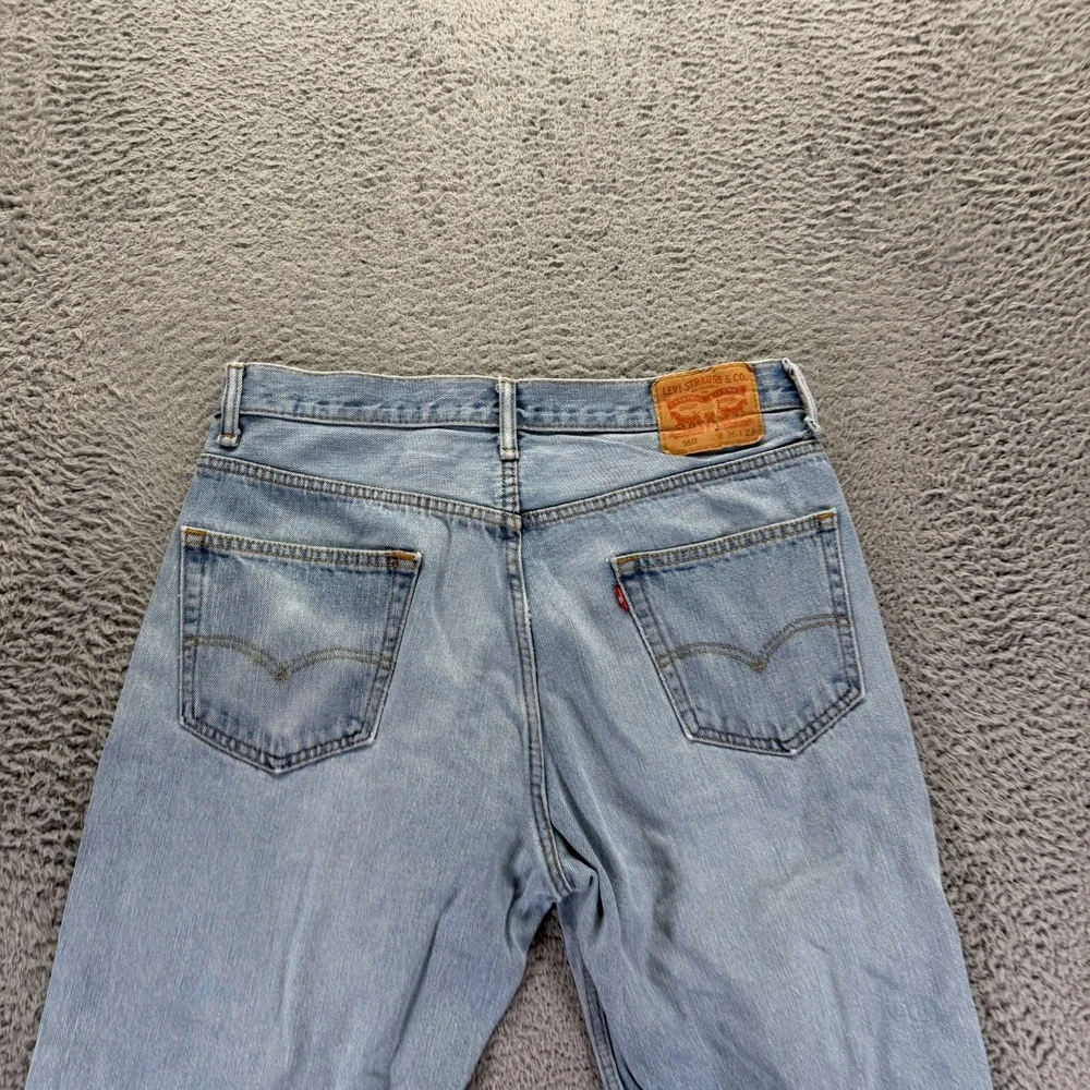 Levis before purchasing